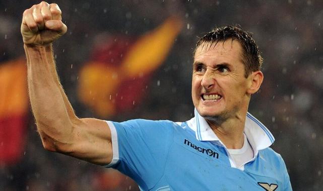 赛后拉齐奥调整名单以备西甲，复出首秀环节打磨，质疑声仍在，高层口径保持一致